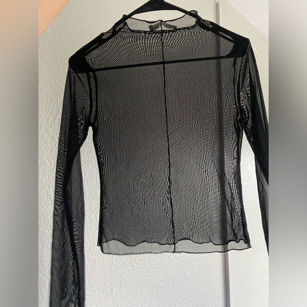 Netted women’s black top